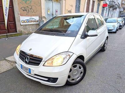 Gebraucht Mercedes A160 Premium 95 PS (69 kW) 2010 Weiß Van / Kleinbus