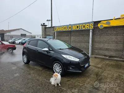Usata Ford Fiesta Titanium 68 CV (50 kW) 2010 Nero Berlina