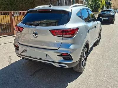 Usata MG ZS Luxury 106 CV (77 kW) 2023 Grigio SUV