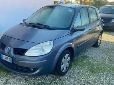 Usata Renault Scenic E-Tech 104 CV (76 kW) 2007 Argento Monovolume