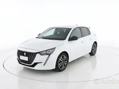 Usata Peugeot 208 Allure 101 CV (74 kW) 2023 Bianco Utilitaria