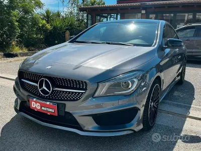 Usado Mercedes CLA220 Premium 177 CV (130 kW) 2015 Gris Berlina