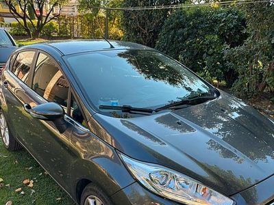Usata Ford Fiesta Titanium 75 CV (55 kW) 2016 Grigio Berlina
