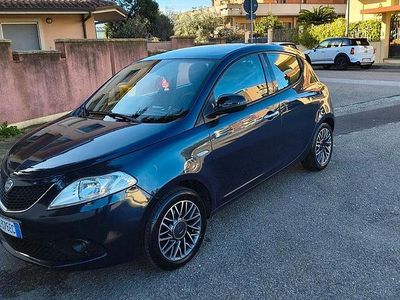 Usata Lancia Ypsilon 69 CV (50 kW) 2015 Utilitaria