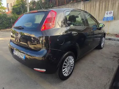 Usata Fiat Punto Street 77 CV (56 kW) 2018 Nero Utilitaria