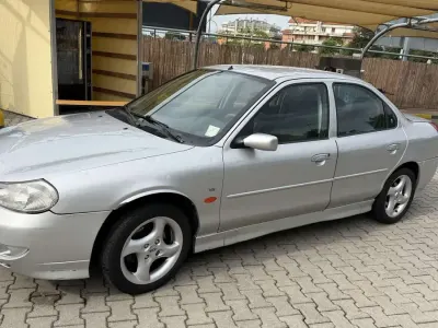 Usata Ford Mondeo Ghia 170 CV (125 kW) 1999 Berlina