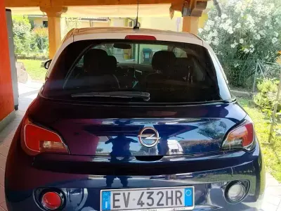 Usata Opel Adam 87 CV (63 kW) 2014 Viola Utilitaria