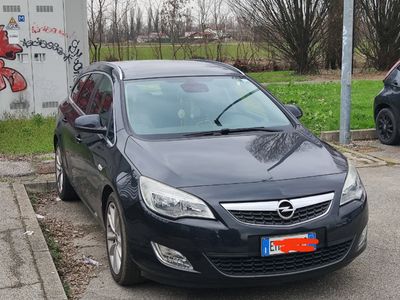 usata Opel Astra sport tourer