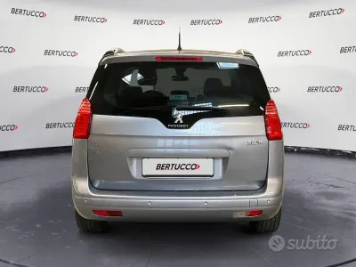 Gebraucht Peugeot 5008 Allure 120 PS (88 kW) 2016 Grau Van / Kleinbus