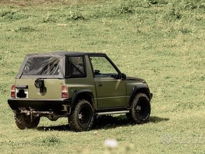 Usata Suzuki Vitara 75 CV (55 kW) 1990 Verde Cabrio