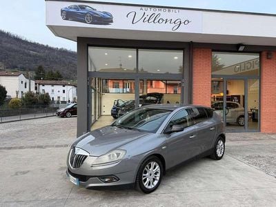 Usata Lancia Delta 120 CV (88 kW) 2010 Grigio Utilitaria