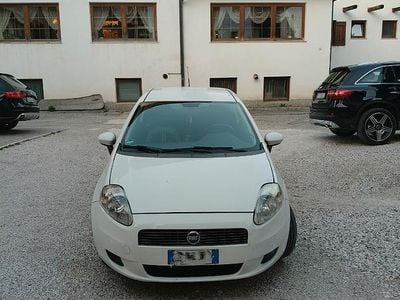 Usata Fiat Punto 70 CV (51 kW) 2009 Bianco Utilitaria