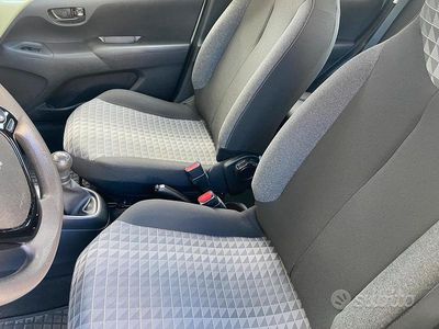 Usata Peugeot 108 72 CV (52 kW) 2021 Verde Utilitaria