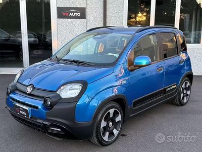 Usado Fiat Panda Cross Cross 69 CV (50 kW) 2025 Azul Utilitario