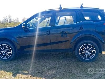 Usata Mahindra XUV500 140 CV (102 kW) 2019 Nero SUV