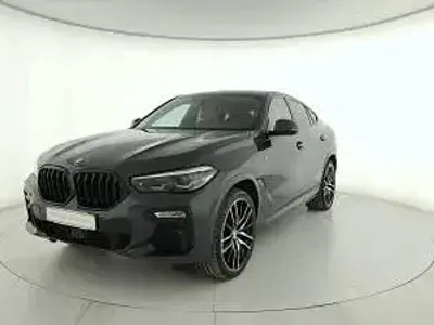 Usata BMW X6 M Sport 298 CV (219 kW) 2023 Blu notte SUV