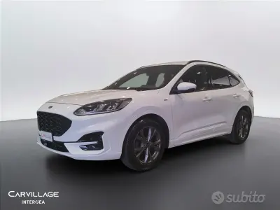 Usata Ford Kuga ST-Line 120 CV (88 kW) 2022 Bianco SUV