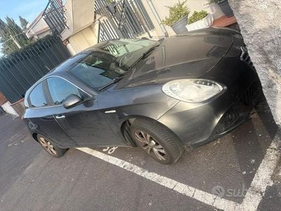 Usata Alfa Romeo Giulietta Distinctive 140 CV (102 kW) 2011 Grigio Berlina