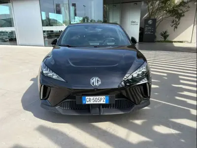 Usata MG MG4 EV Trophy 180 kW (245 CV) 2023 Nero Utilitaria