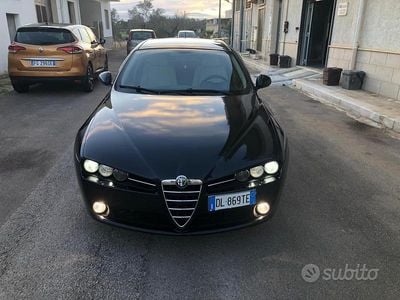 Usata Alfa Romeo 159 120 CV (88 kW) 2007 Nero Station wagon
