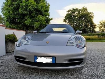 Usata Porsche 911 Carrera 4 Cabriolet 320 CV (235 kW) 2002 Grigio Cabrio