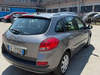 Usata Renault Clio 103 CV (75 kW) 2012 Grigio Station wagon