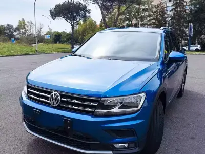 Usata VW Tiguan 150 CV (110 kW) 2018 Bluazzurro SUV