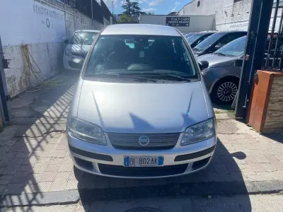 Usata Fiat Idea 89 CV (65 kW) 2007 Grigio Monovolume