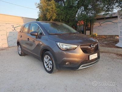 Usata Opel Crossland Innovation 120 CV (88 kW) 2021 Grigio SUV