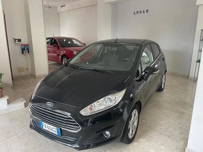 Nero Usata 2015 Ford Fiesta Titanium Utilitaria | 6990 € (Buon prezzo)