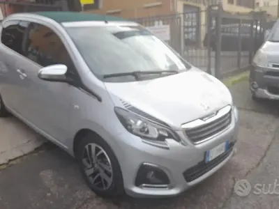 Usata Peugeot 108 Collection 82 CV (60 kW) 2021 Grigio Utilitaria