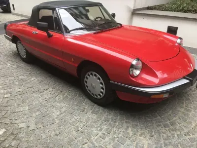 Usata Alfa Romeo Spider 103 CV (75 kW) 1988 Rosso Cabrio
