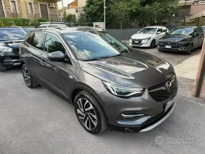 Usata Opel Grandland X 120 CV (88 kW) 2017 Grigio SUV