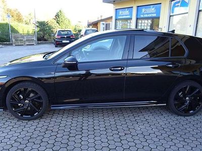 Begagnad VW Golf VIII R-line 150 HK (110 kW) 2024 Svart Sedan