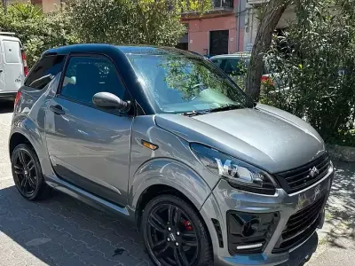 Begagnad Ligier JS50 2022 Halvkombi