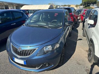 Usata Lancia Ypsilon S 70 CV (51 kW) 2024 Blu Utilitaria