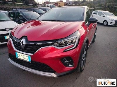 Usata Renault Captur Intens 145 CV (106 kW) 2023 Rosso SUV