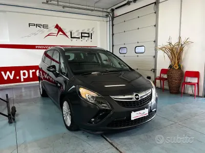 Usata Opel Zafira Tourer Cosmo 120 CV (88 kW) 2015 Grigio Monovolume