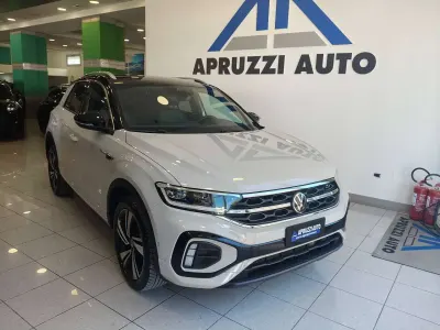 Usata VW T-Roc R-line 150 CV (110 kW) 2025 Beige SUV