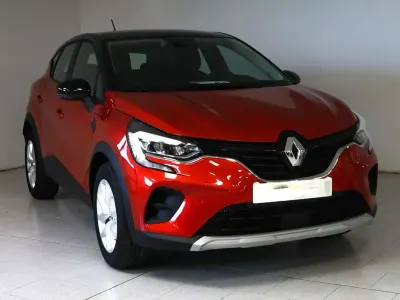 Usata Renault Captur Equilibre 91 CV (66 kW) 2023 Rosso SUV