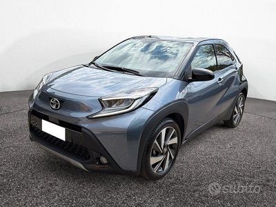 Usata Toyota Aygo X Lounge 72 CV (52 kW) 2024 Blu SUV