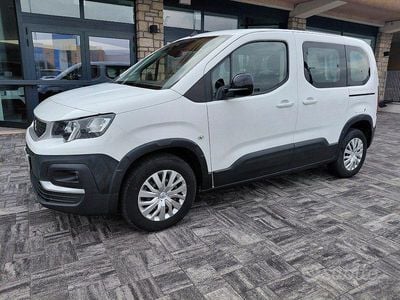 Gebraucht Peugeot Rifter Active 102 PS (75 kW) 2021 Weiß Van / Kleinbus