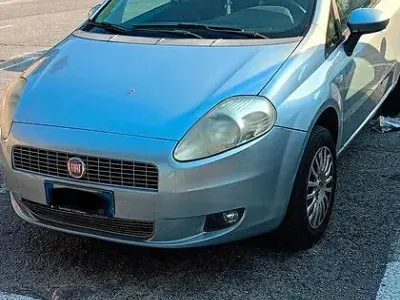 Usata Fiat Grande Punto 77 CV (56 kW) 2009 Utilitaria