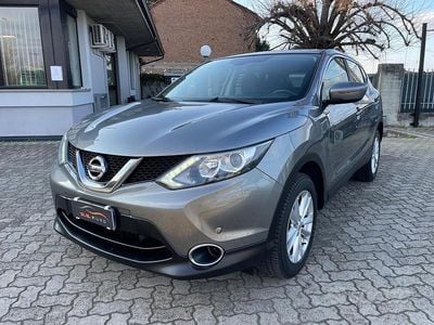 Usata Nissan Qashqai Acenta 110 CV (80 kW) 2017 Grigio SUV