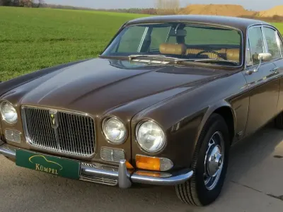 Usata Jaguar XJ12 268 CV (197 kW) 1973 Marrone Berlina