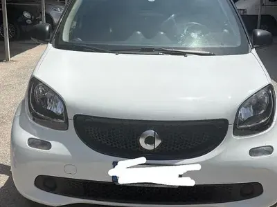 Usata Smart ForFour 90 CV (66 kW) 2019 Utilitaria