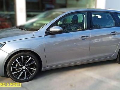 Usata Peugeot 308 102 CV (75 kW) 2020 Steel grey Station wagon