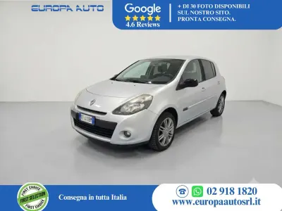 Usata Renault Clio II Luxe 101 CV (74 kW) 2010 Grigio Berlina
