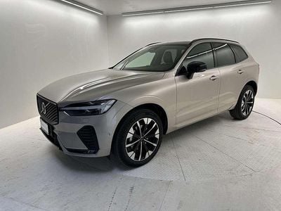 Nuova Volvo XC60 Ultra 250 CV (183 kW) 2025 Argento SUV