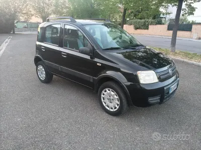 Usata Fiat Panda 4x4 60 CV (44 kW) 2007 Nero Utilitaria